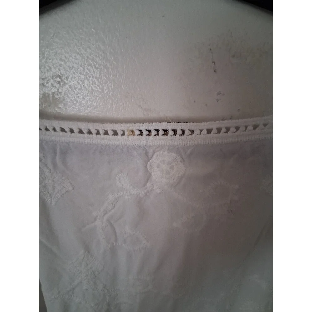 N/A this white